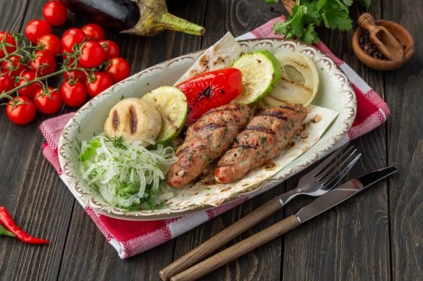 Кюфта с овощами гриль